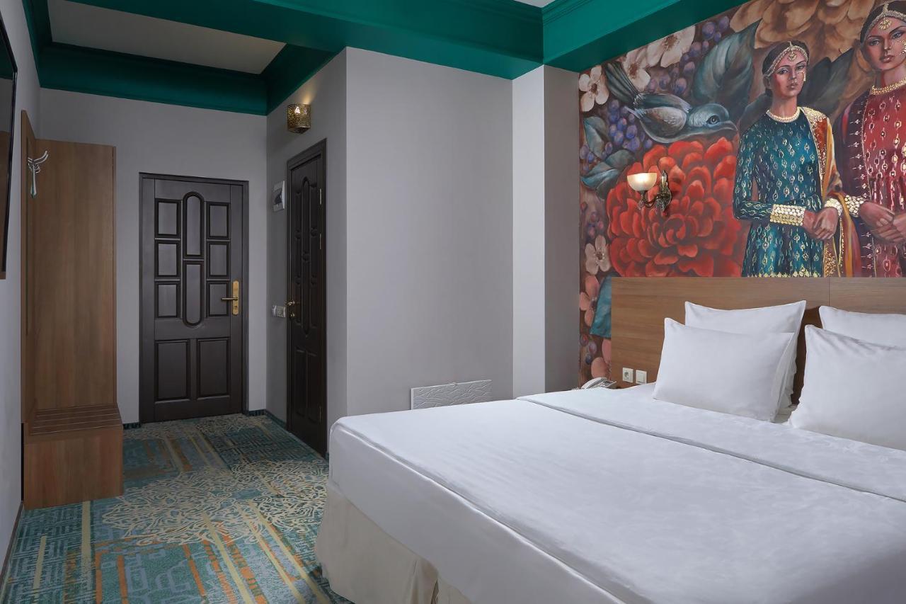 Garuda Boutique Hotel スフミ エクステリア 写真