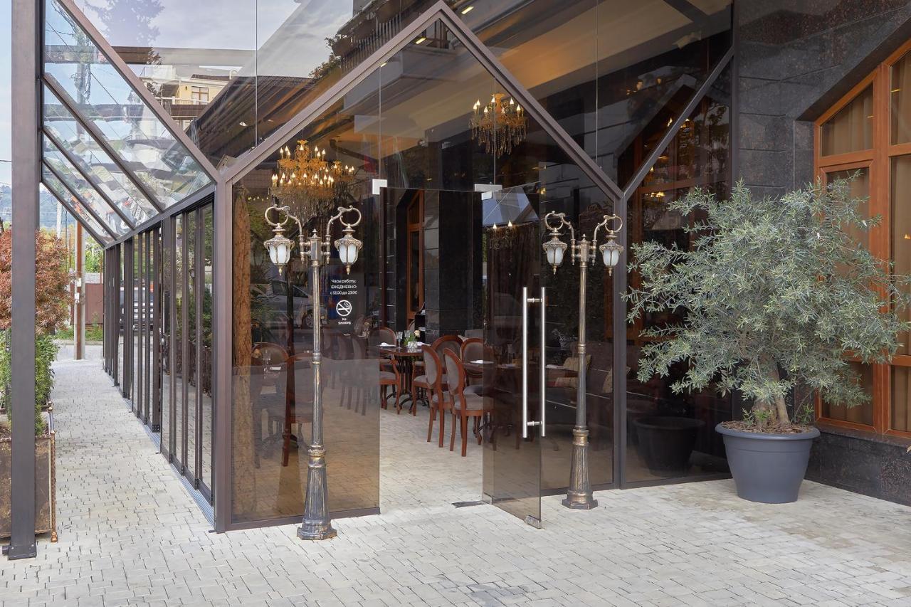 Garuda Boutique Hotel スフミ エクステリア 写真