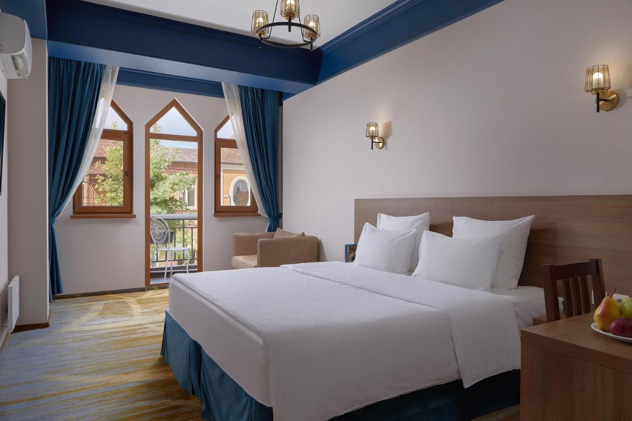 Garuda Boutique Hotel スフミ エクステリア 写真