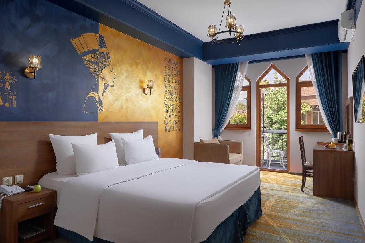 Garuda Boutique Hotel スフミ エクステリア 写真