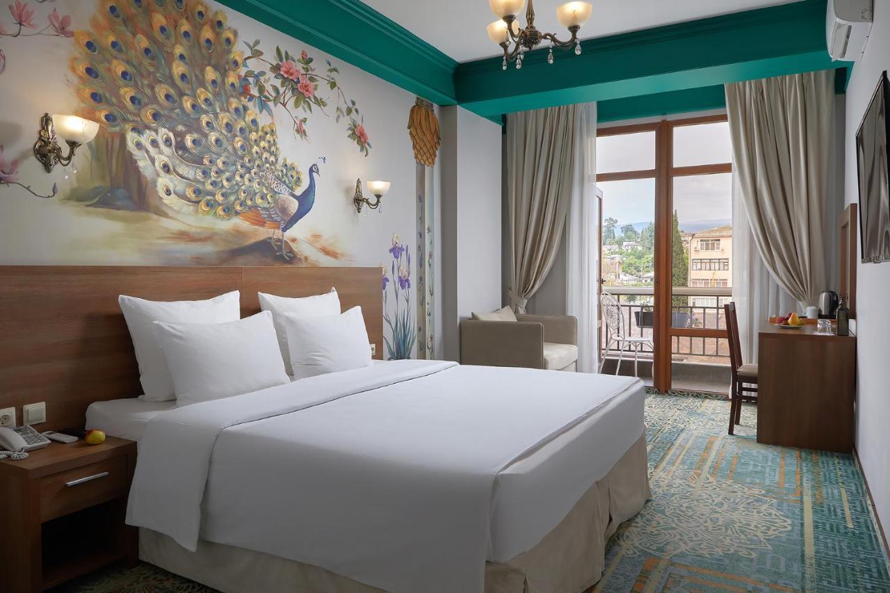 Garuda Boutique Hotel スフミ エクステリア 写真