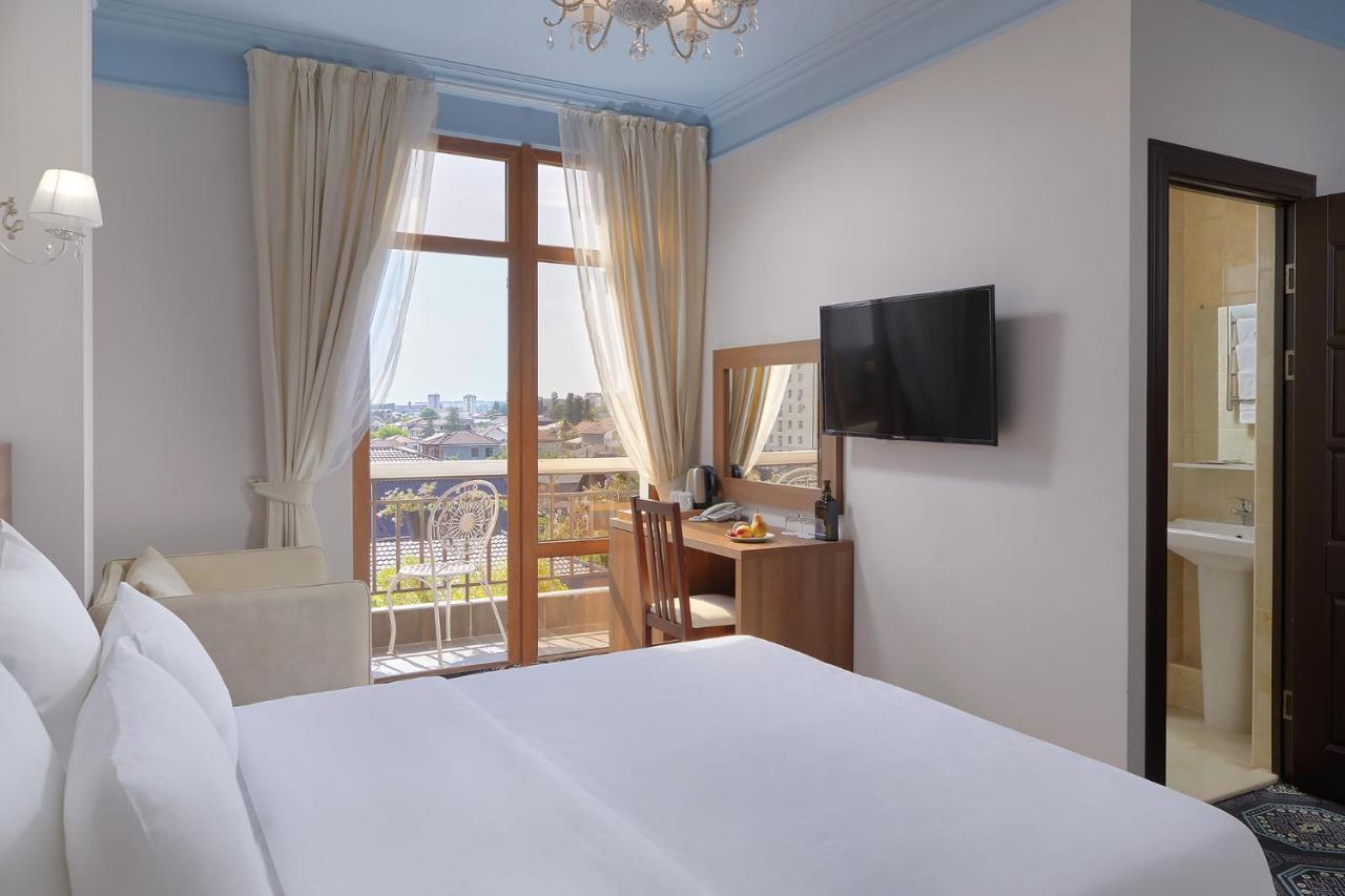 Garuda Boutique Hotel スフミ エクステリア 写真