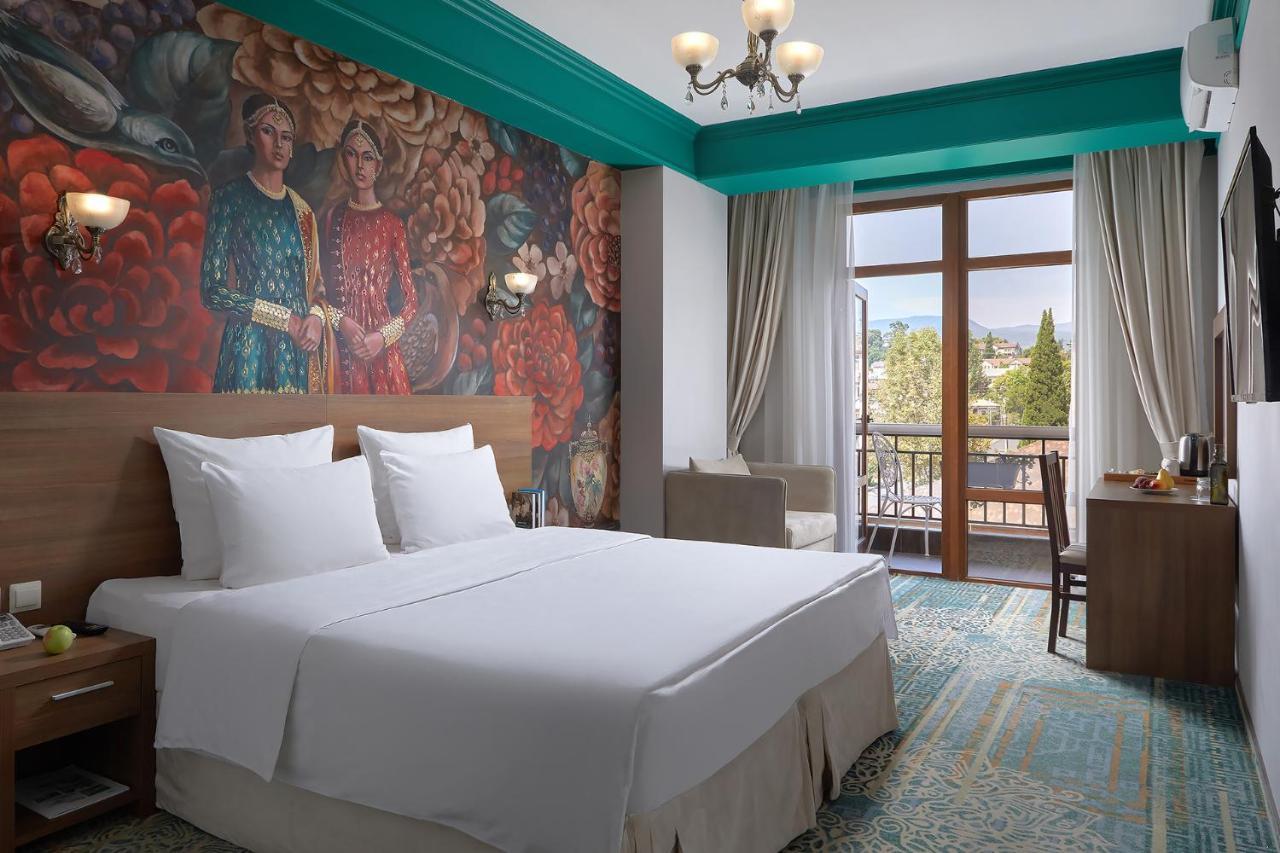 Garuda Boutique Hotel スフミ エクステリア 写真
